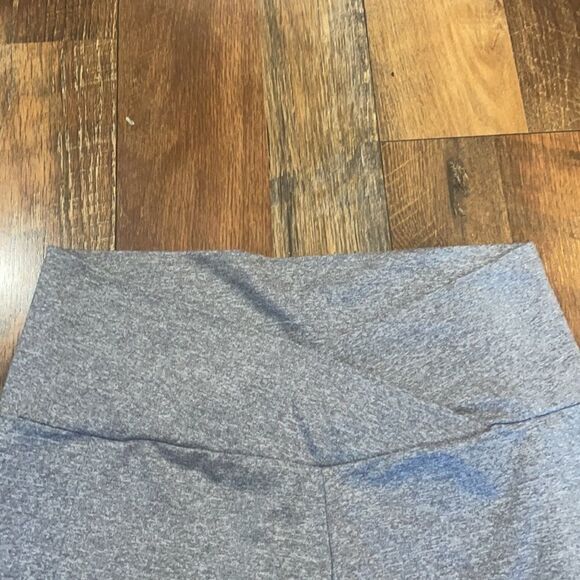 Onzie Capri leggings M/L (5000) - Picture 2 of 6